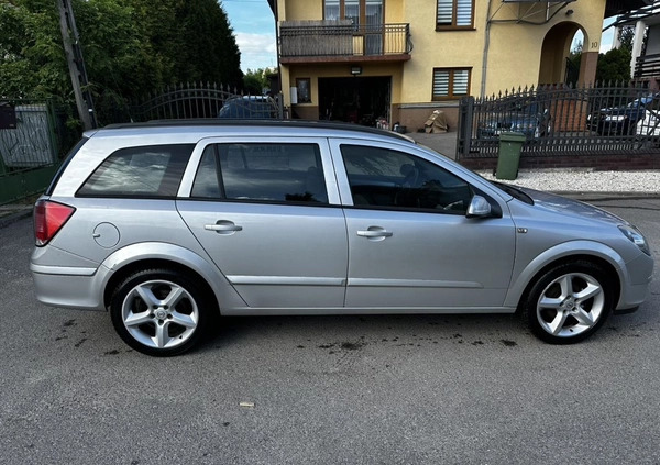 Opel Astra cena 10500 przebieg: 240000, rok produkcji 2005 z Ryki małe 172